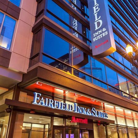 Fairfield Inn And Suites Chicago Downtown-River North Esterno foto